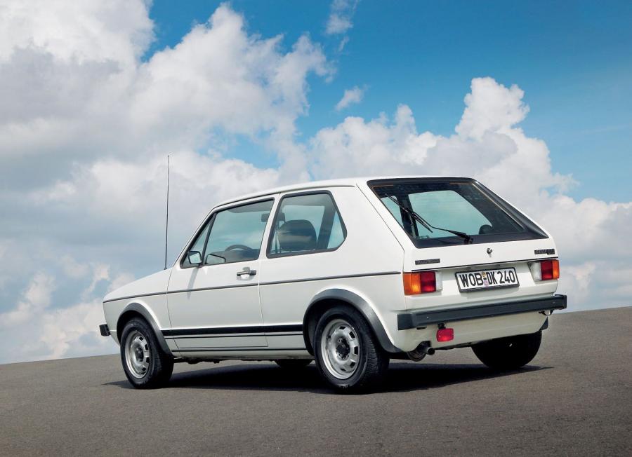  Volkswagen Golf 3-Door 1974 года  (фото 5 из 16)